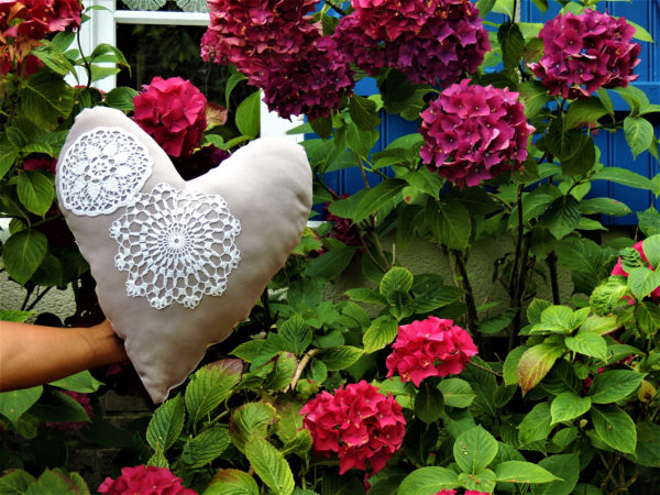 COUSSIN "MON CŒUR BAT POUR VIVRE" – Image 2