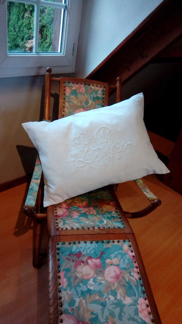 COUSSIN "COUSU DE FIL BLANC" – Image 2